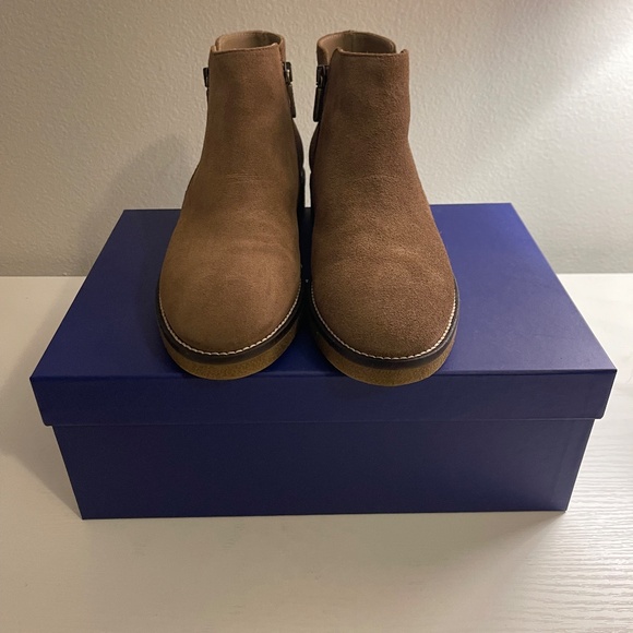 Womans Italeau Booties 7.5, and also 8.0, color Nut - Picture 3 of 5